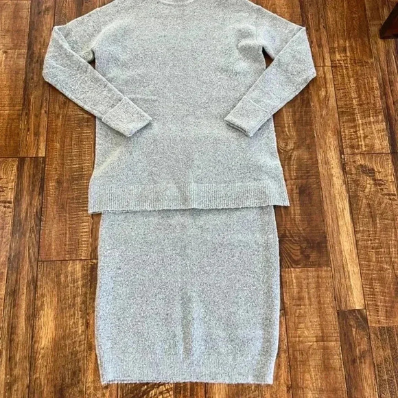 Mock sweater turtleneck & Pencil skirt XS/S - Picture 6 of 13